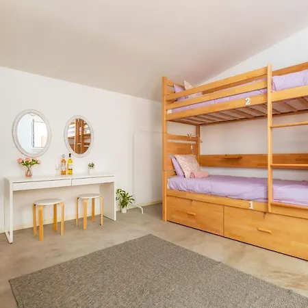 Female Hostel-2
